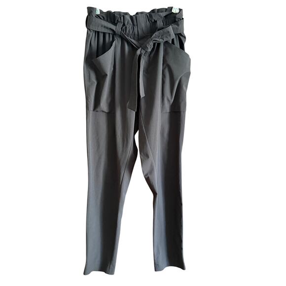 ATHLETA | Black Skyline II Featherweight Paper Bag Ankle Pants | Size 4 - Picture 2 of 5